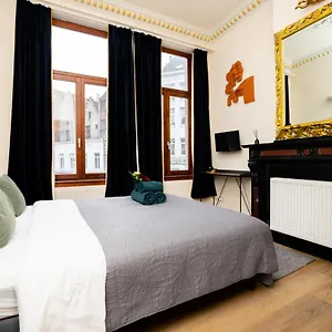 https://luxury-rooms.hotelsghent.com