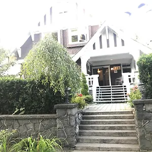https://house-cambie.richmond-hotels.com